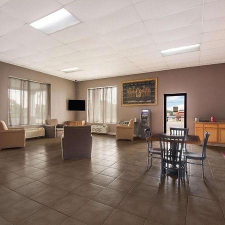 Suburban Studios Cleveland Tn I-75 מראה חיצוני תמונה