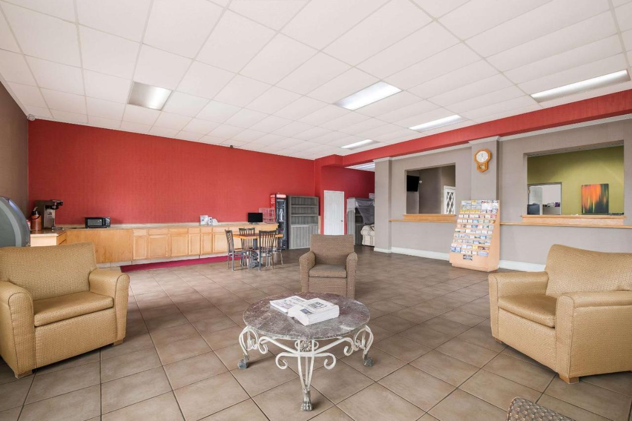 Suburban Studios Cleveland Tn I-75 מראה חיצוני תמונה